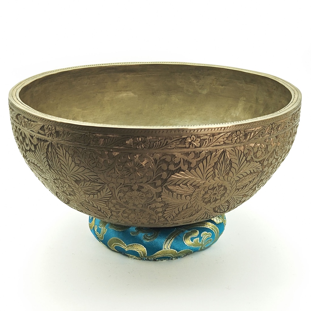 [SGP-064] KASA Jhumka Hand-Carving Hammered Singing Bowl - G3 (26 cm, 2.3 kg)