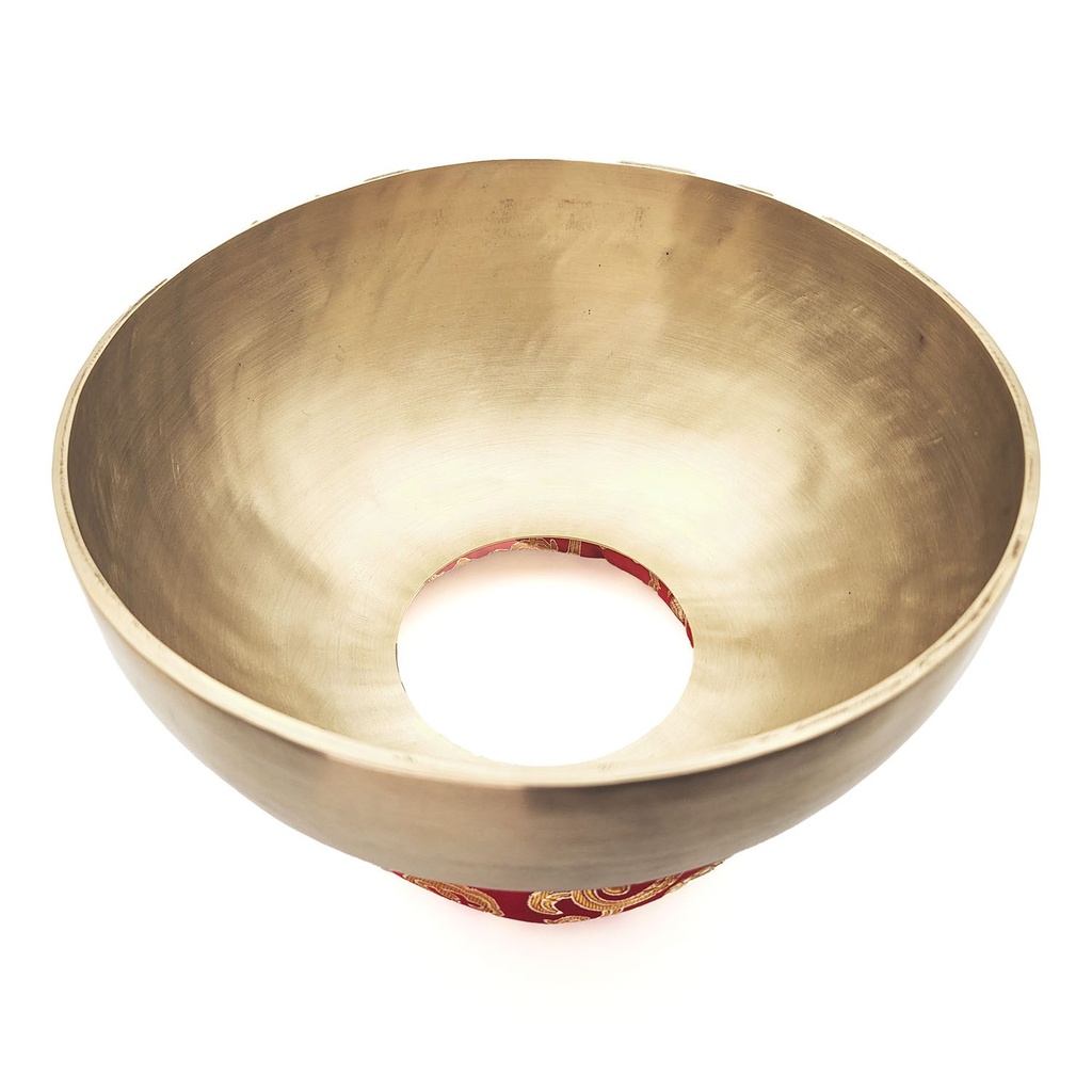 [VBR-051] Hole Vibrating Hammered Singing Bowl - C3 (24 cm, 1.6 kg)