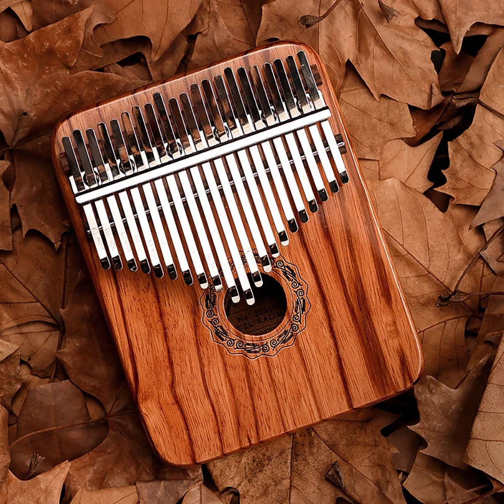 mui-341_hluru_kalimba_kyg21_02