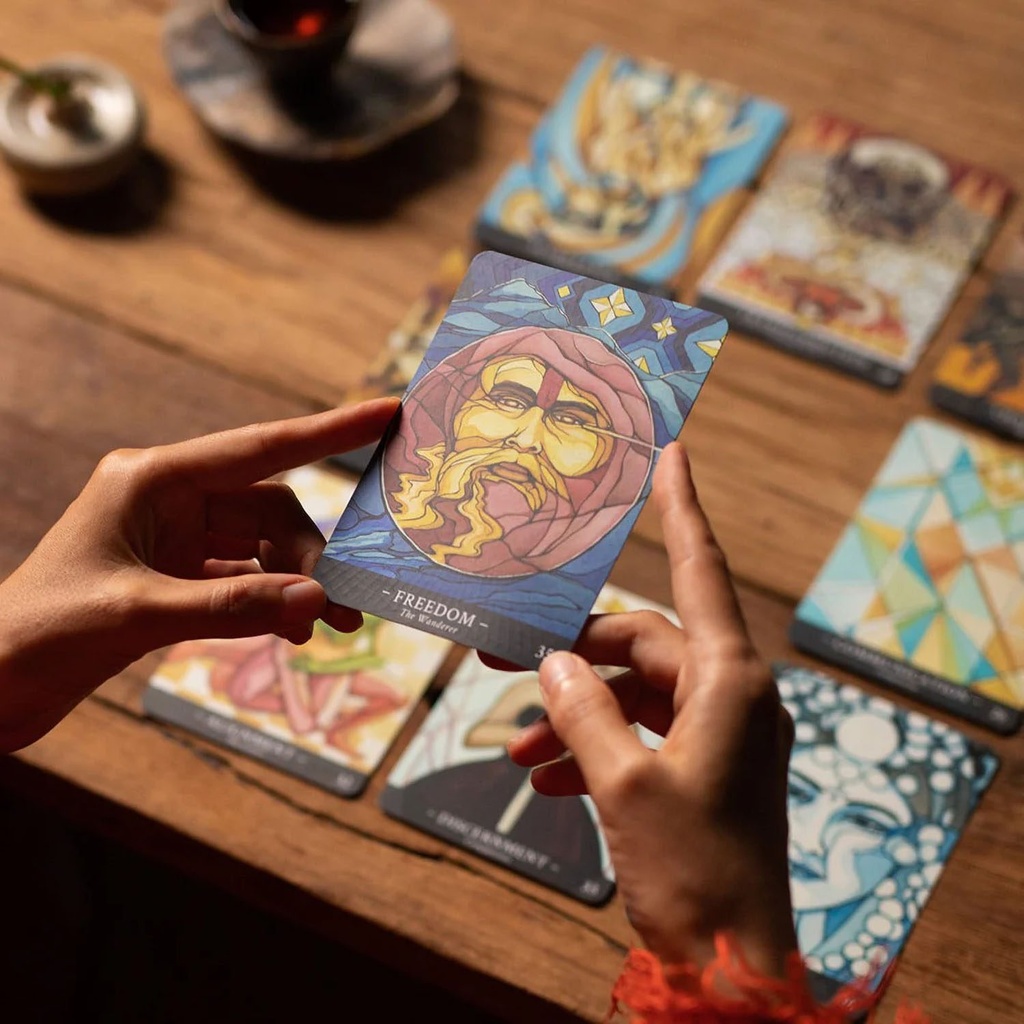 cdk-018_card_deck_shadows_of_light_03